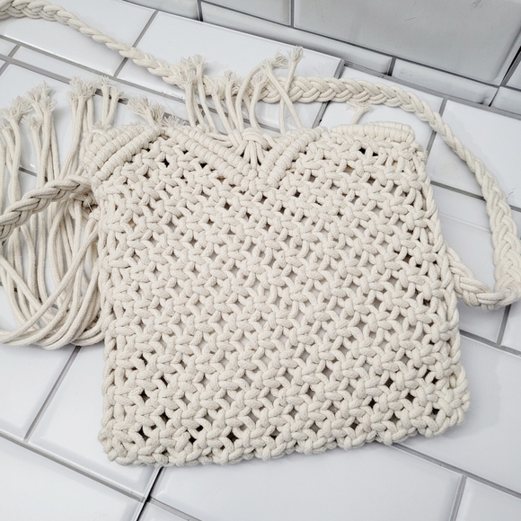 Ladies Small Off White Crochet Cotton Macrame Crossbody Purse Flap Zip Closure B - Picture 6 of 6